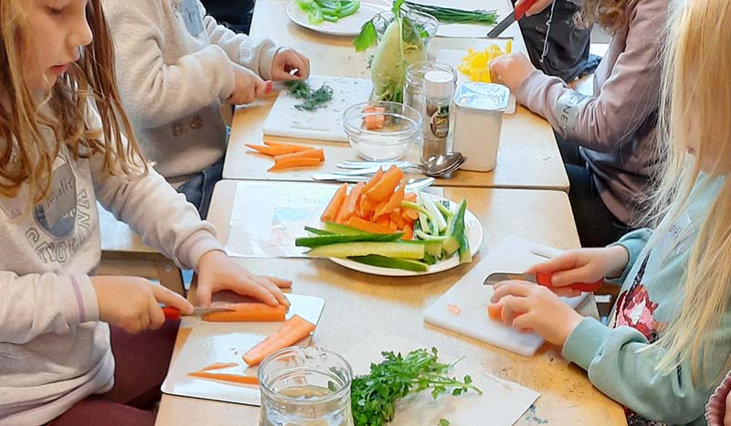 2022 11 farbklecks 00s